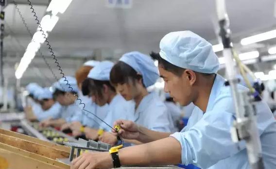 胡志明市建立了工厂和研发中心,产品则从智能手机到电视等家用电器不